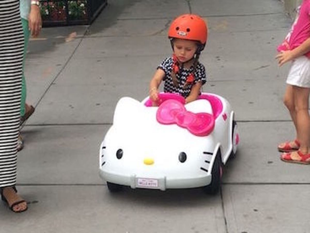 Hello kitty ride on suv discount