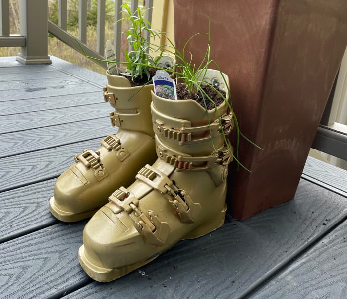 Recycle Your Old Ski Boots into Garden Planters - MomTrends