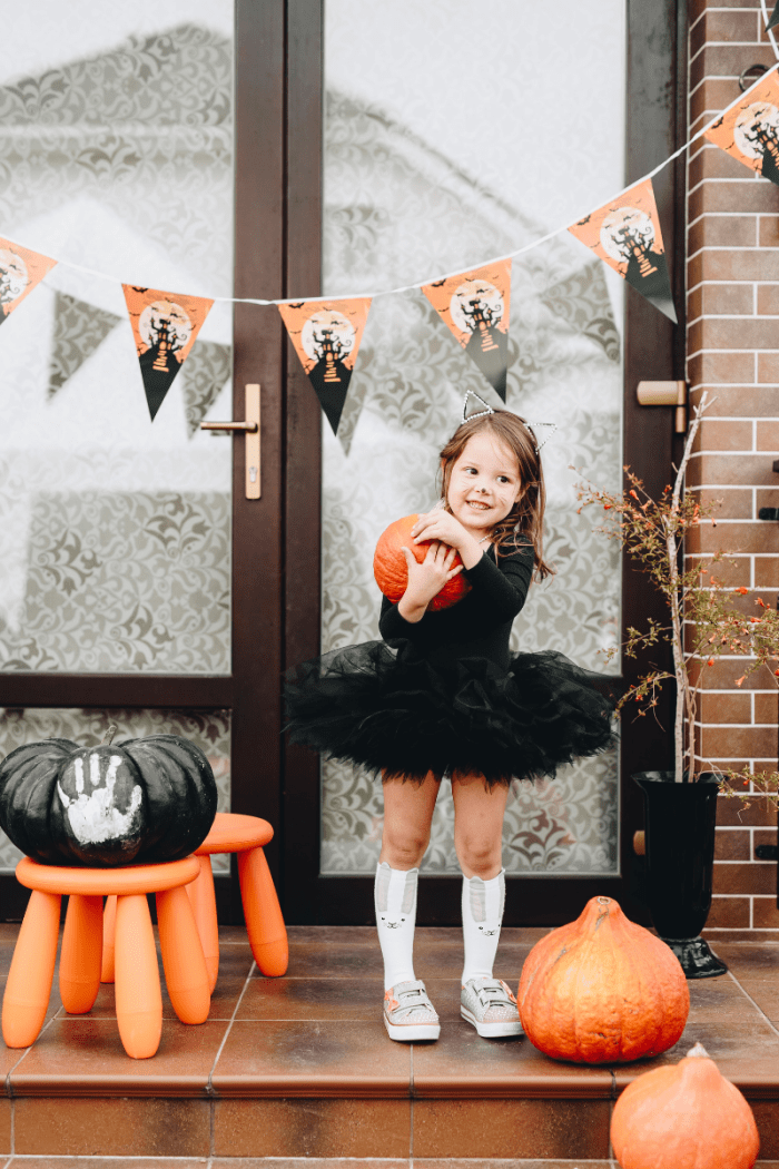 10 BudgetFriendly Ways to Decorate Your Home for Halloween MomTrends