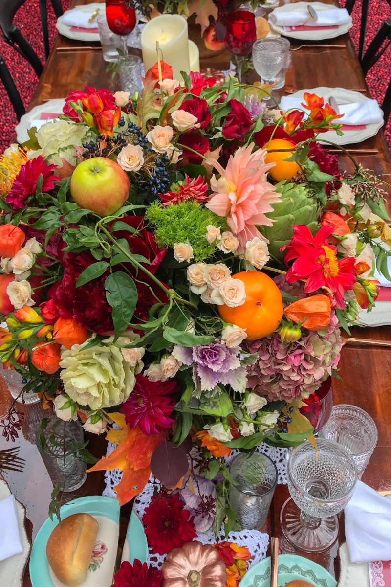 How to Create a Gorgeous Thanksgiving Tablescape