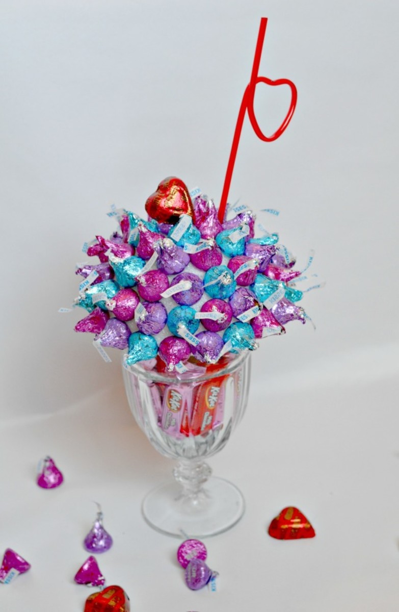 Create a Candy Sundae for Valentine's Day