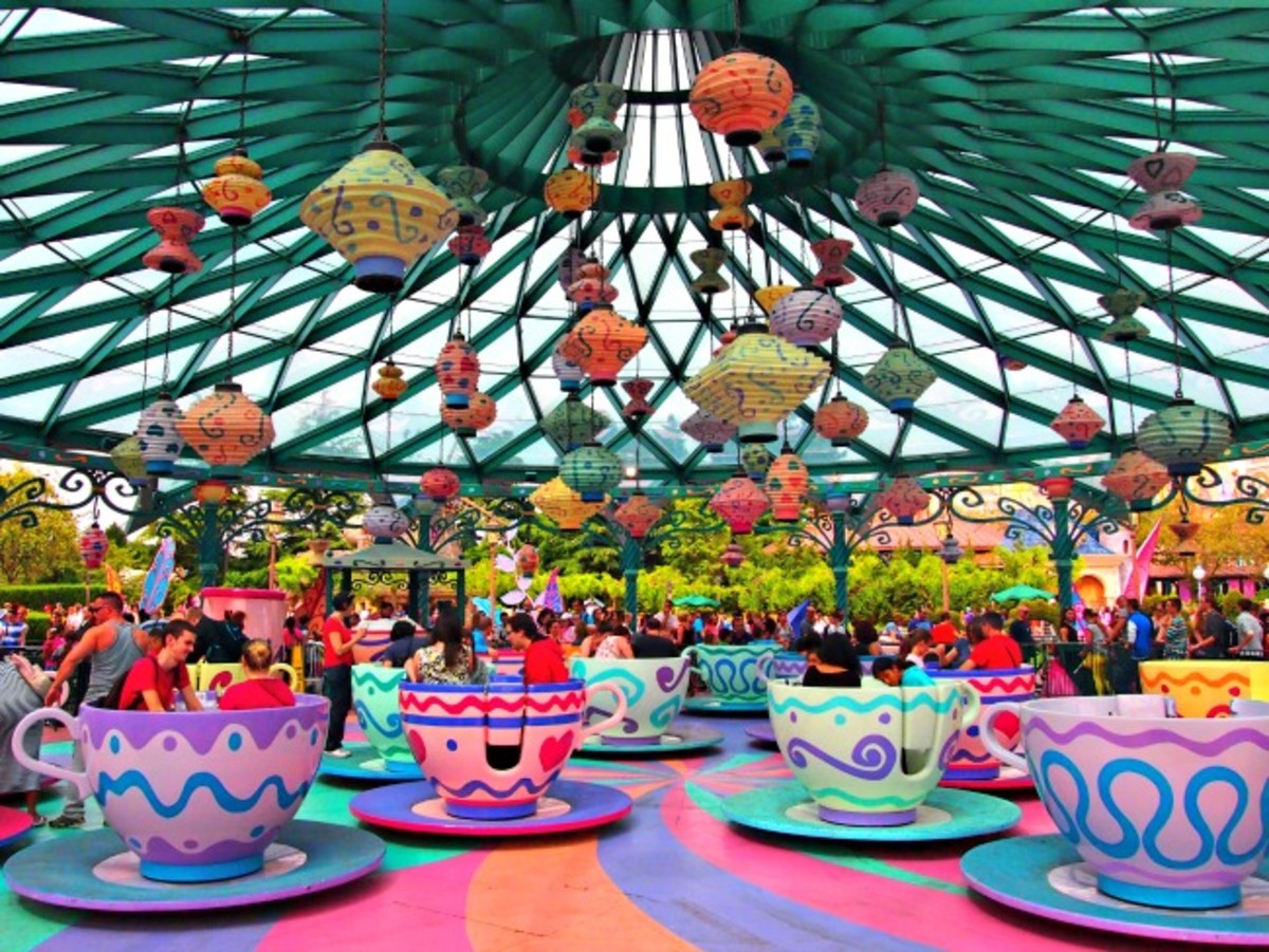 evaluate disney s decision to build a theme park in europe Answer 1: there are several pros and cons in disney's decision to build a theme park in europe pros 1 according to me, the biggest advantage of opening a theme park in europe is the number of tourists visiting europe each year, paris being an extremely attractive tourist destination had approximately 50million tourists visiting france annually and spending roughly $21billion 2. evaluate disney s decision to build a theme park in europe Answer 1: there are several pros and cons in disney's decision to build a theme park in europe pros 1 according to me, the biggest advantage of opening a theme park in europe is the number of tourists visiting europe each year, paris being an extremely attractive tourist destination had approximately 50million tourists visiting france annually and spending roughly $21billion 2.