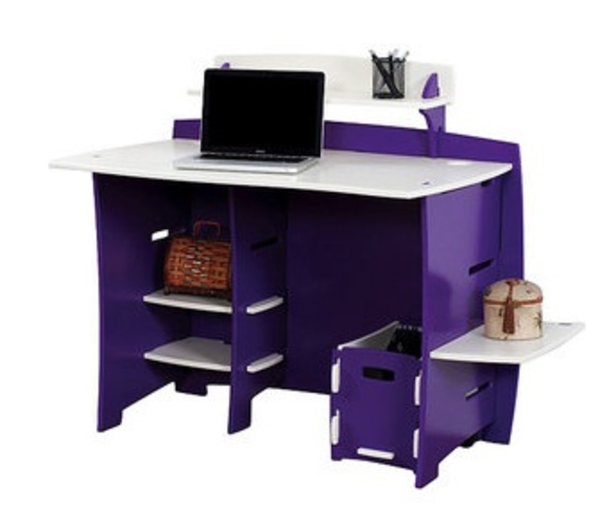 Gear Girl: Best Desks For Kids - MomTrends Gear Girl: Best Desks For Kids - MomTrends