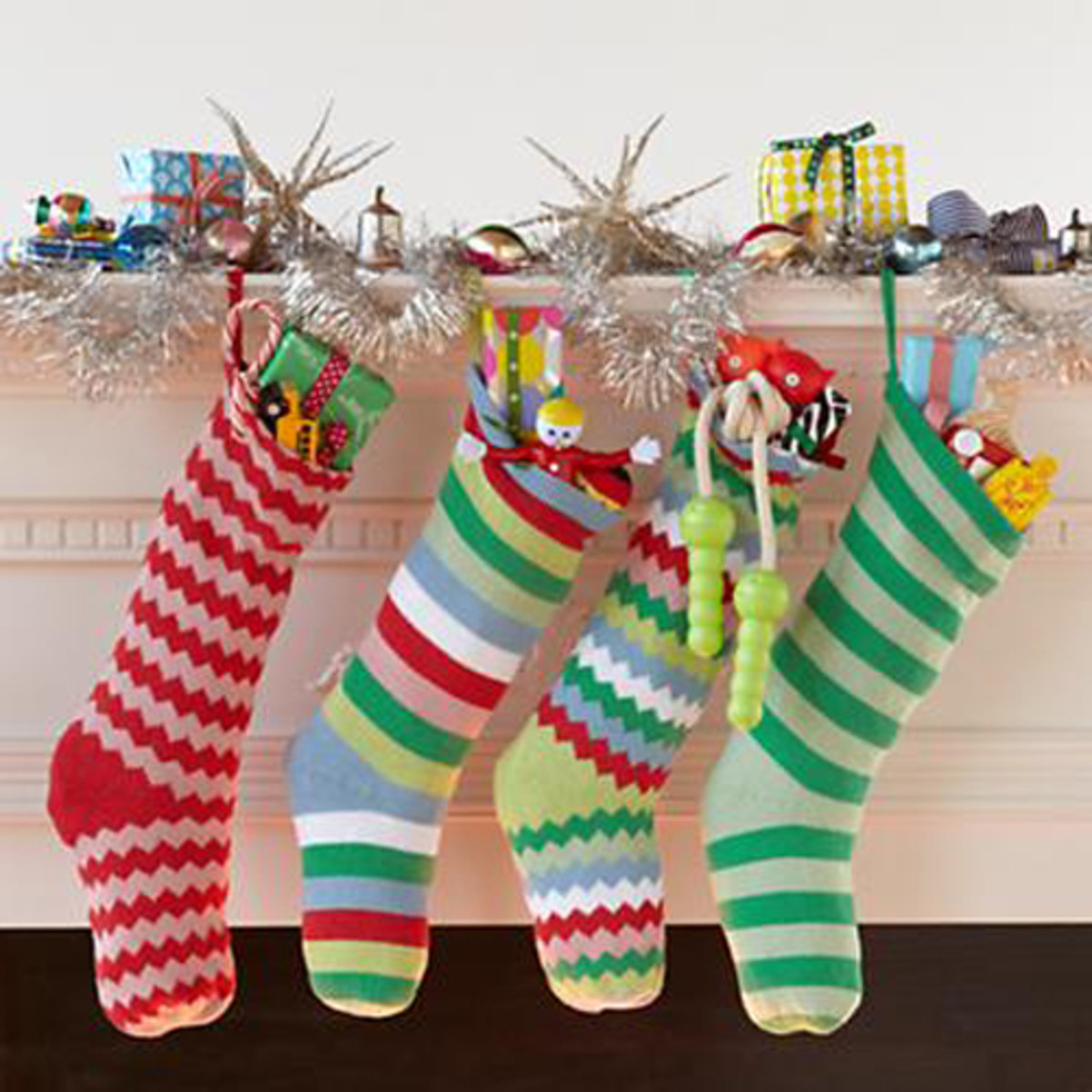Holiday_Stockings_Knit_Stripes_0811