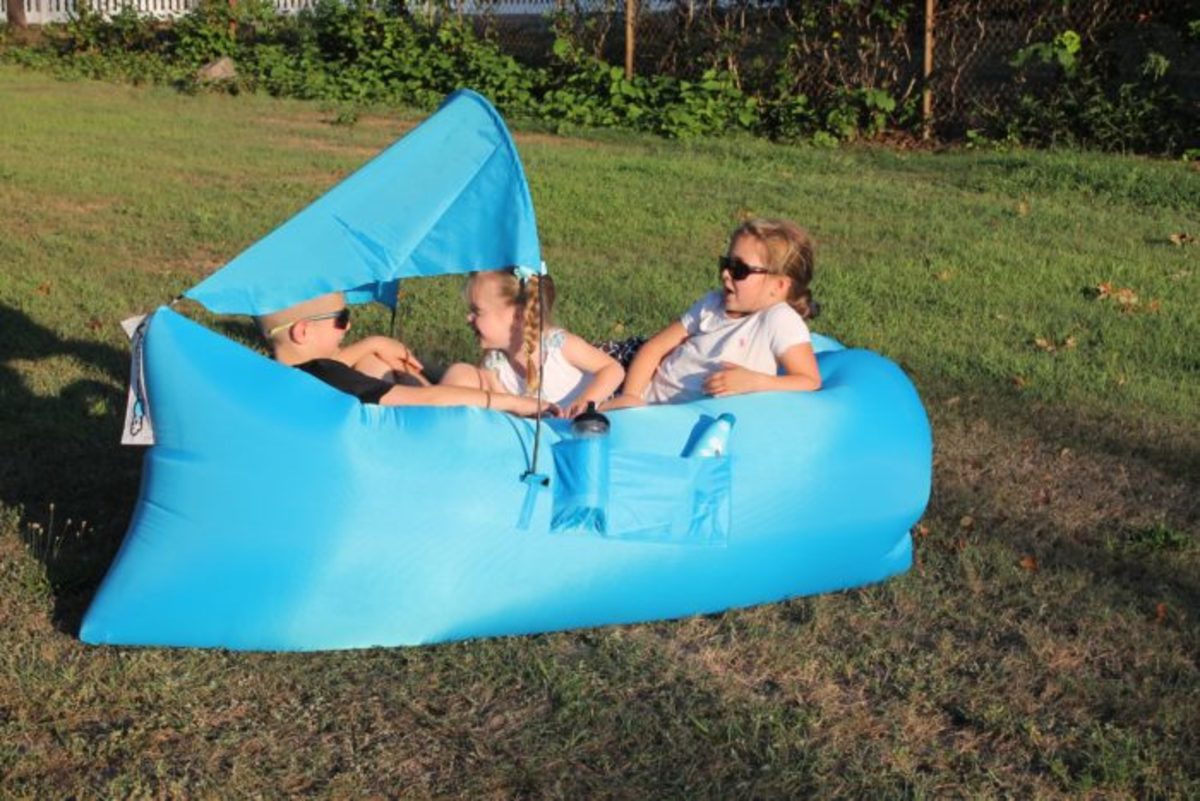 pouchcouch, inflatable couch, portable couch, lightweight no pump lounger