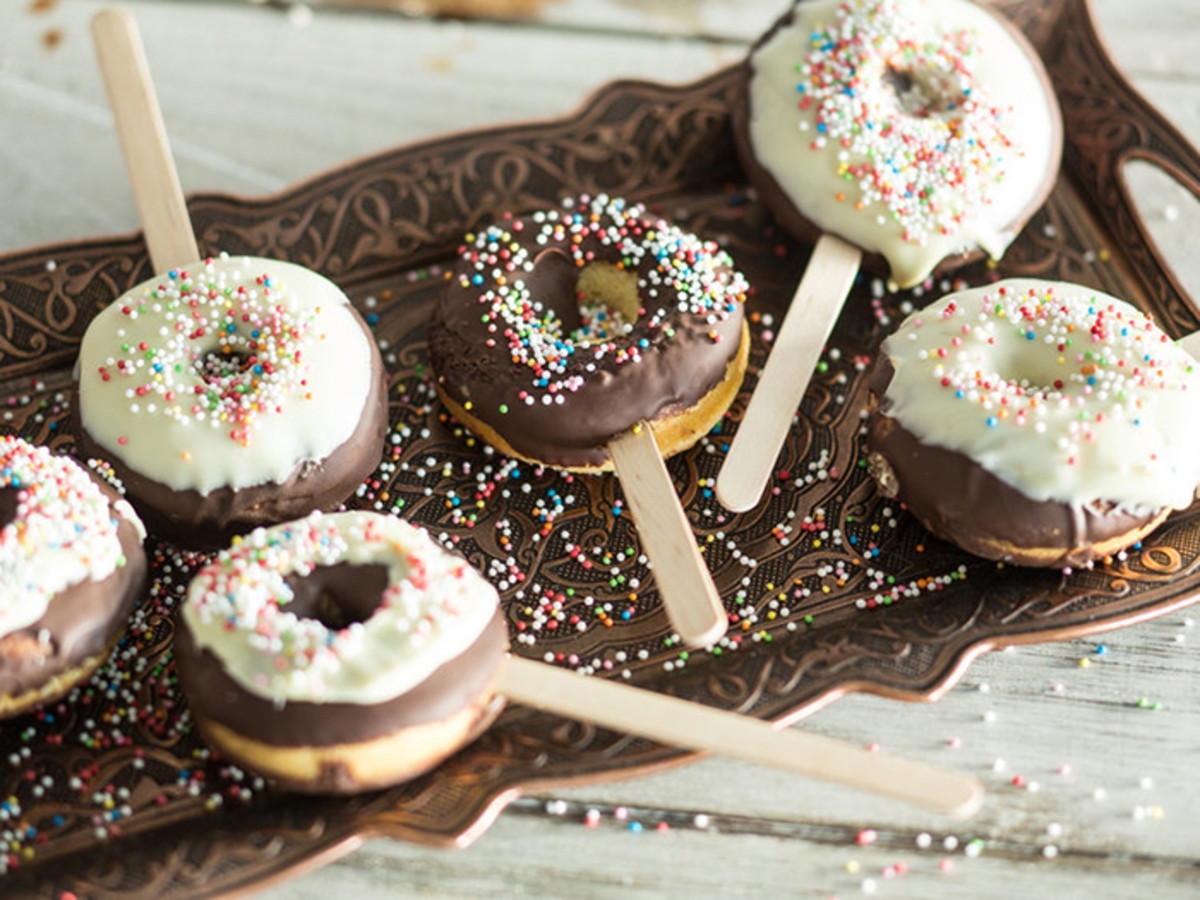 donut cake pops