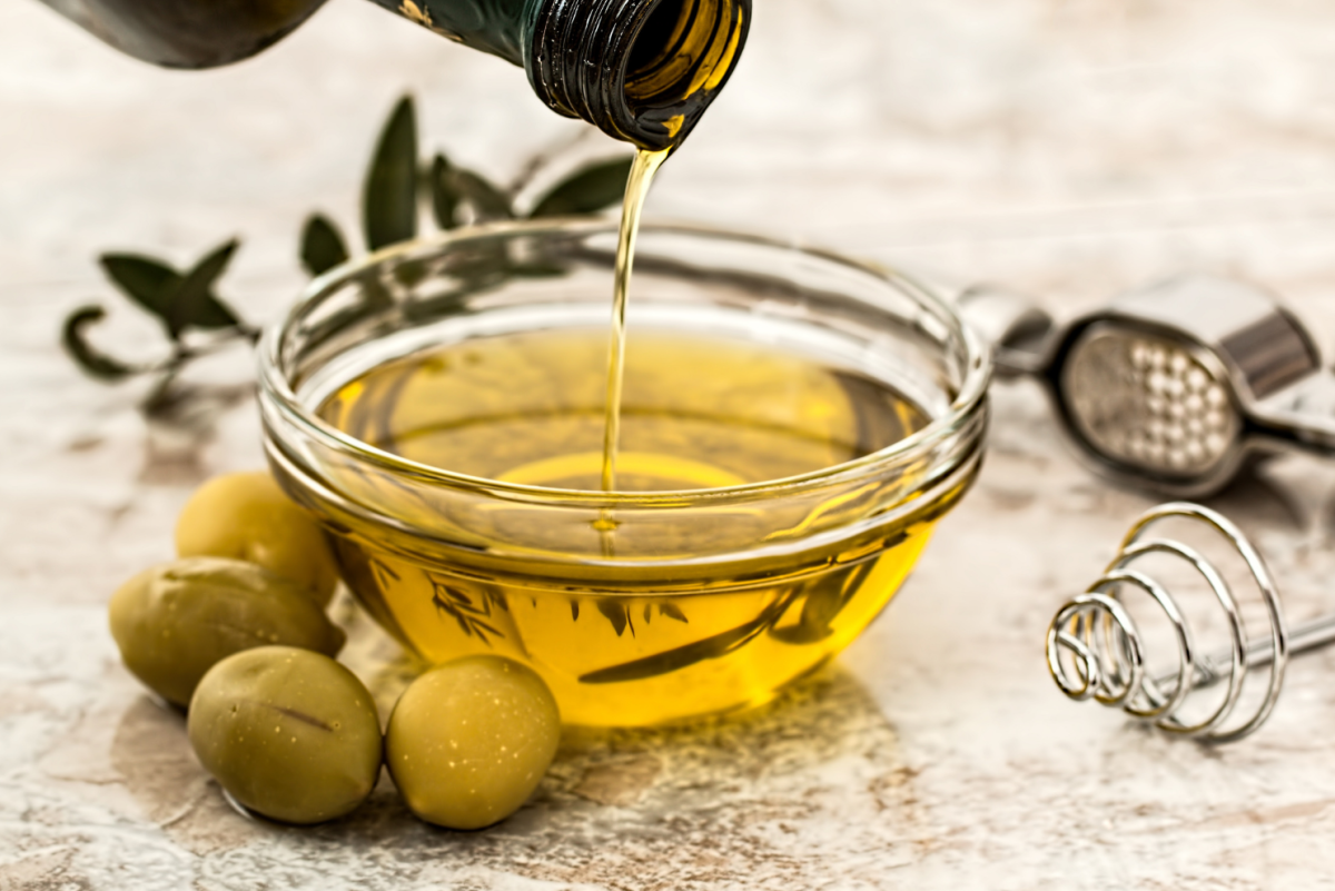 12 Ways to Use Olive Oil to Improve Your Diet
