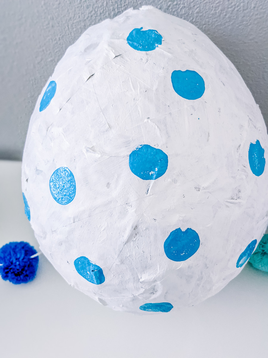 Create a Paper Mache Dinosaur Egg